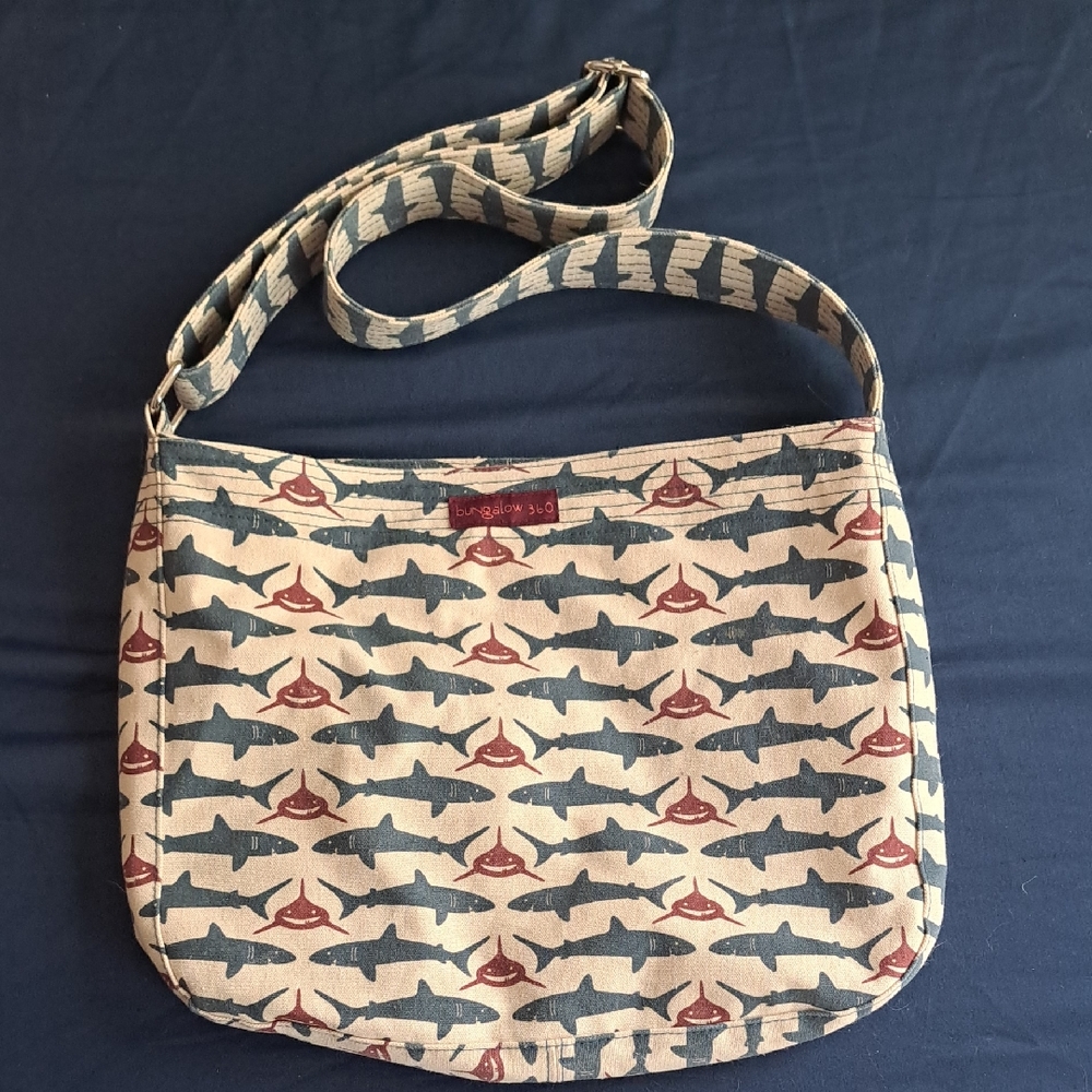 Bungalow 360 Shark Messenger Bag